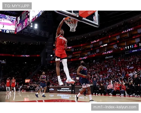 阿门-汤普森准三双回应弗拉格 火箭新锐展现全能