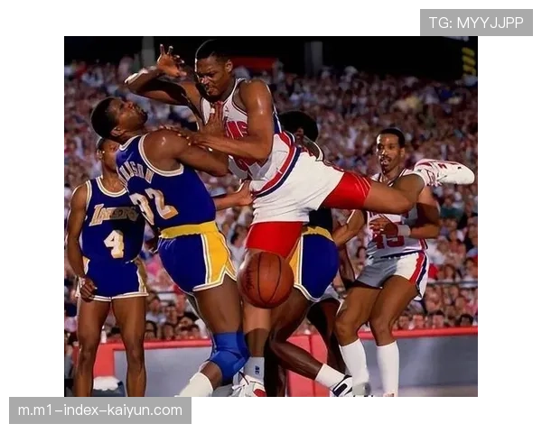 活塞坏小子基因四十年未变 从兰比尔到斯图尔特铁血还是脏 活塞坏小子基因四十年未变 从兰比尔到斯图尔特铁血还是脏